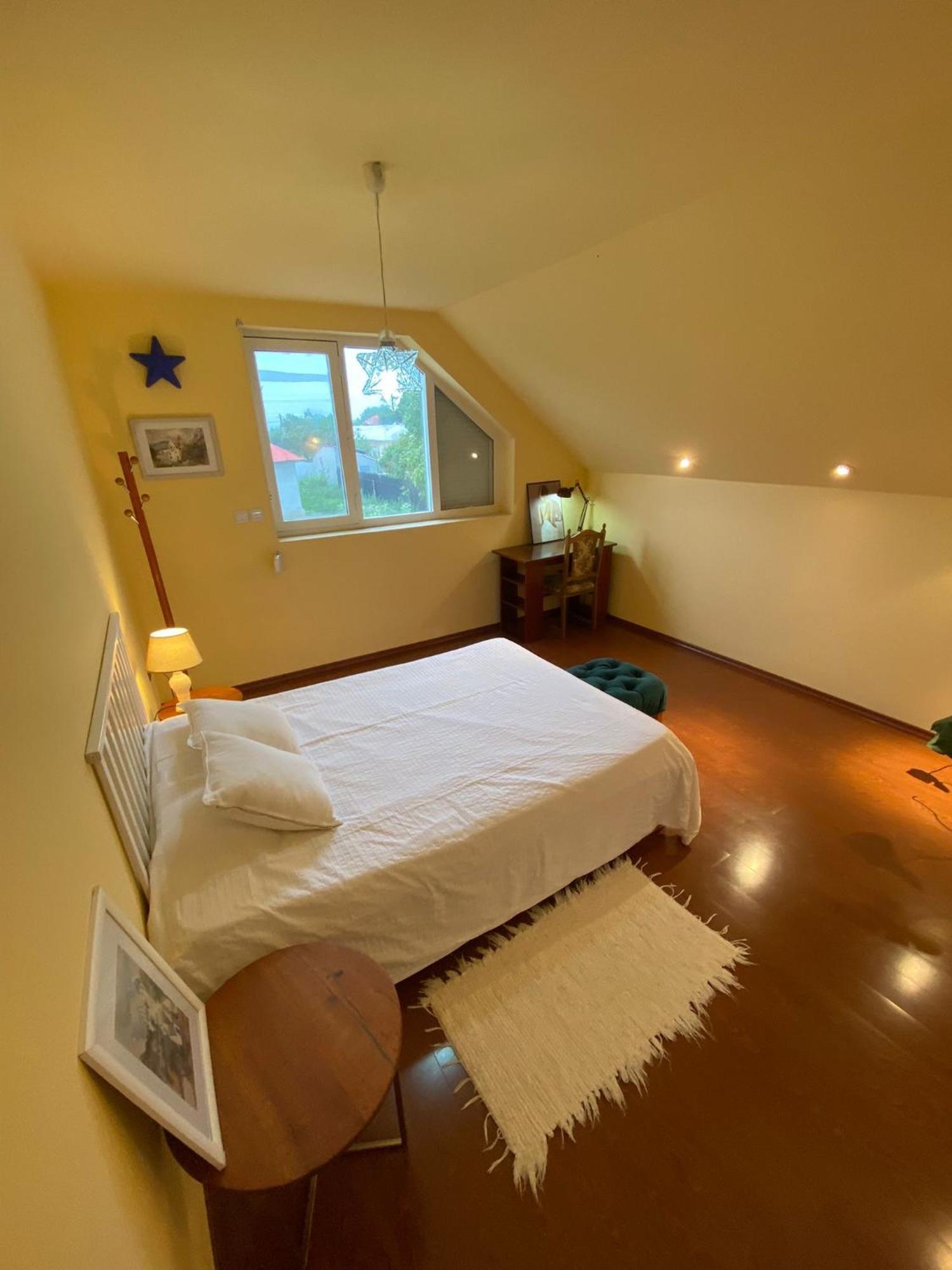 Cosy Bedroom For 2 With Balcony In A Family Villa Turnu Măgurele Extérieur photo