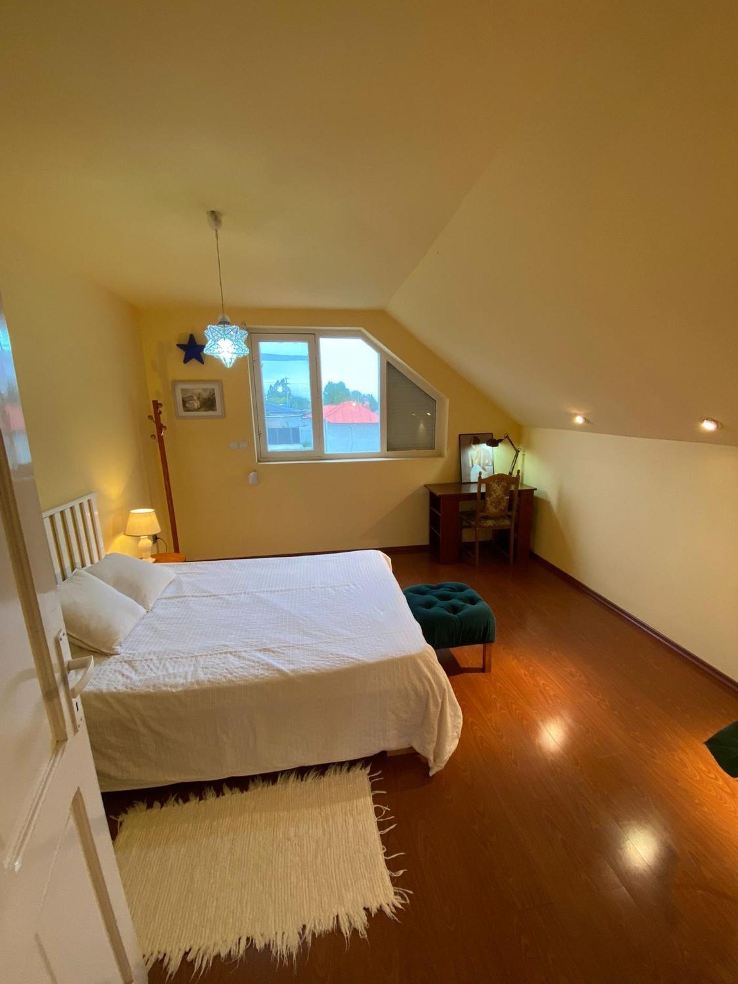 Cosy Bedroom For 2 With Balcony In A Family Villa Turnu Măgurele Extérieur photo