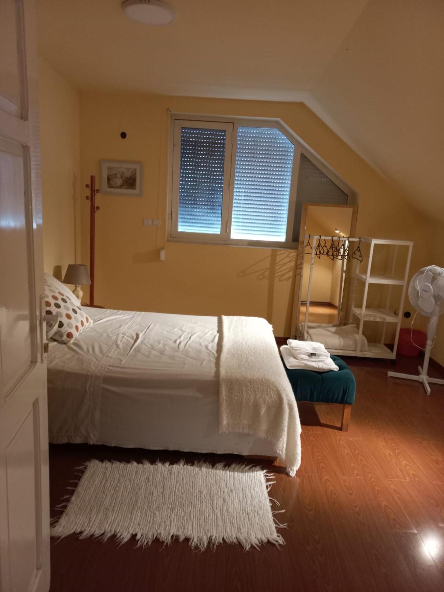 Cosy Bedroom For 2 With Balcony In A Family Villa Turnu Măgurele Extérieur photo