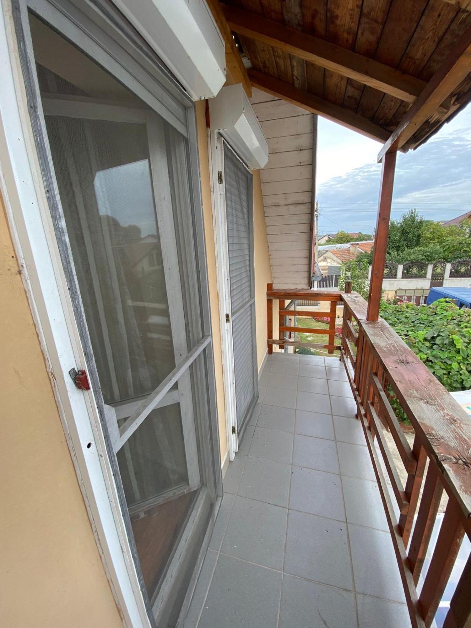 Cosy Bedroom For 2 With Balcony In A Family Villa Turnu Măgurele Extérieur photo